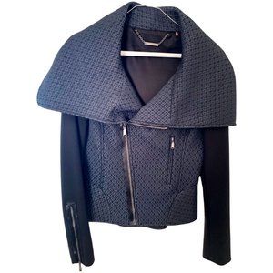 ELIE TAHARI BLACK JACKET BOMBER. UNIQUE AND GLAMORAOUS!! SIZE 6